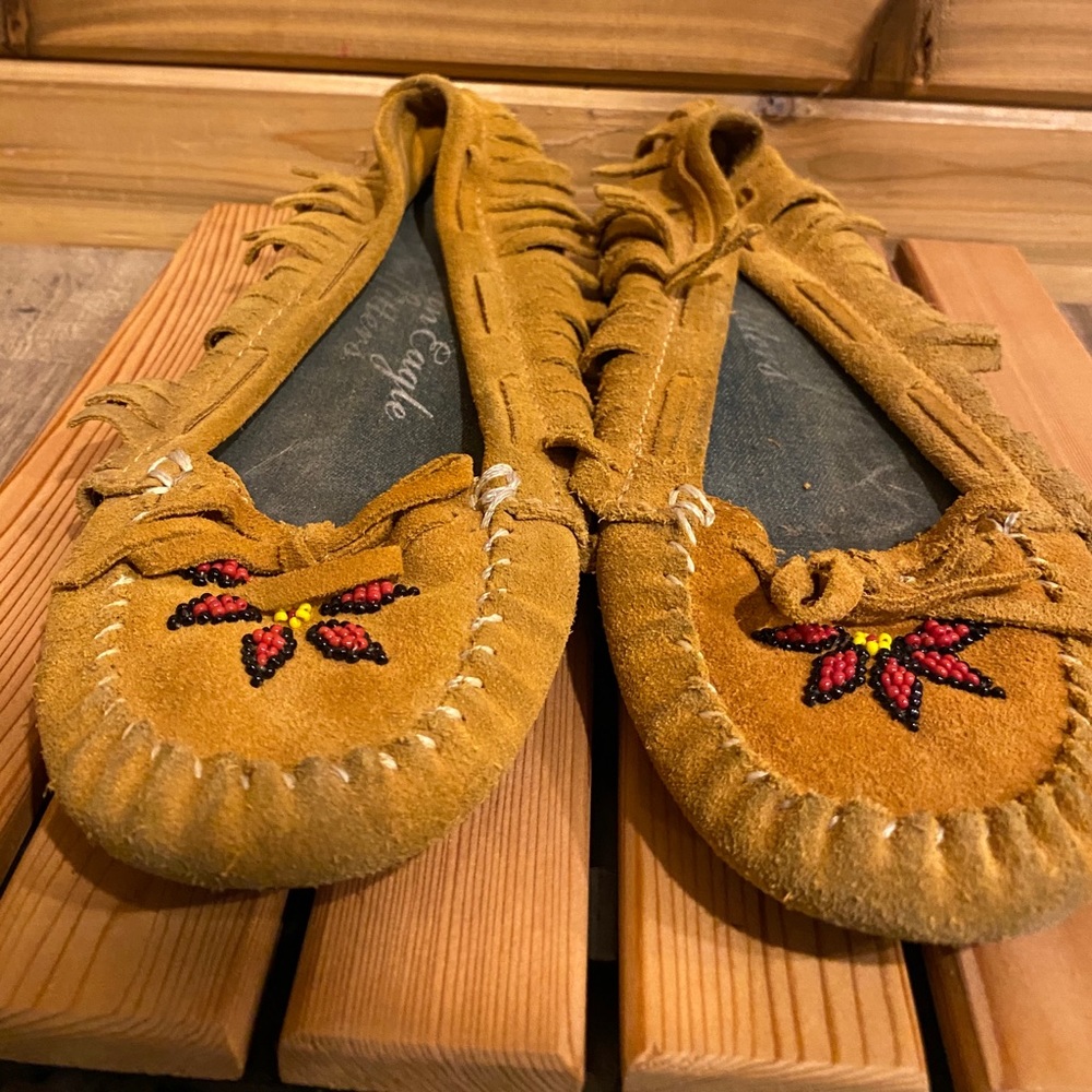 American Eagle Beaded / Leather Moccasins Sz 8